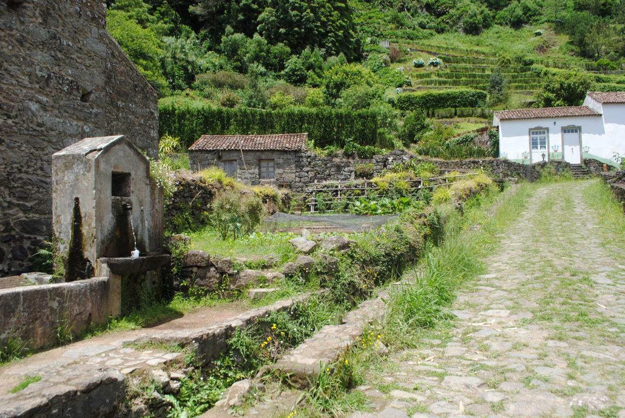 ホテルAldeia Do Sanguinho Faial da Terra エクステリア 写真